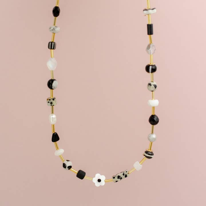 Black And White Beaded Necklace | Jill Makes